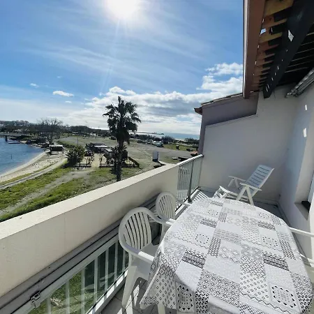 Apartment Proche Richelieu Avec Piscine, Clim Et Parking - Fr-1-723-14 Agde