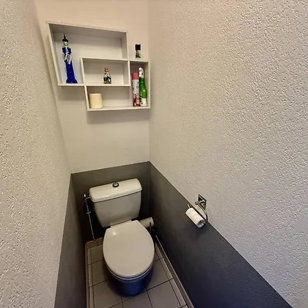 Proche Richelieu Avec Piscine, Clim Et Parking - Fr-1-723-14 Apartment